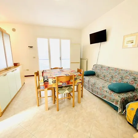 Moderne Mit Terrasse- Grill- Privatgarten By Interhome * Lido delle Nazioni