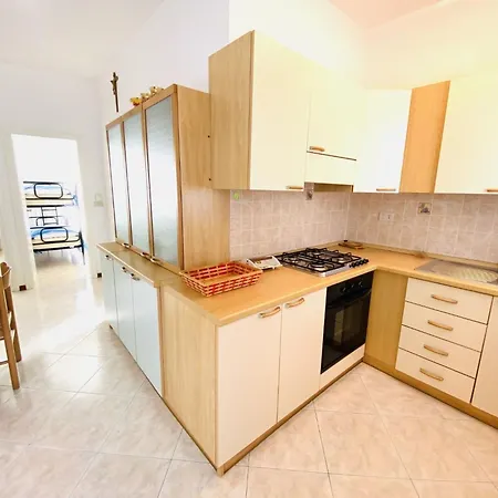 Moderne Mit Terrasse- Grill- Privatgarten By Interhome * Lido delle Nazioni