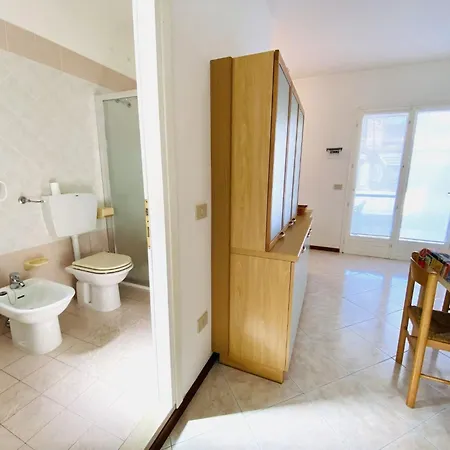 Tatil Evi Moderne Mit Terrasse- Grill- Privatgarten By Interhome Lido delle Nazioni